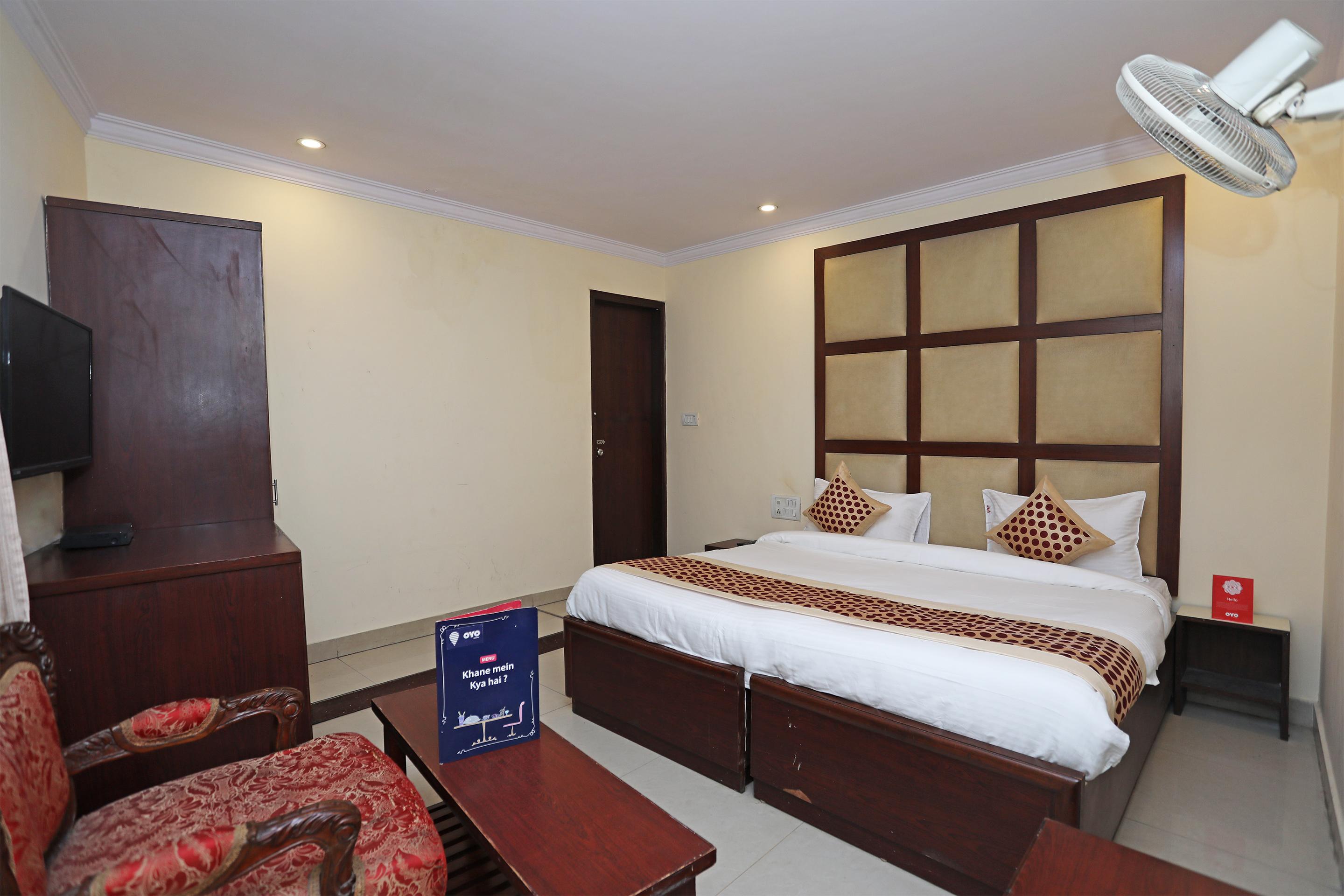 Capital O 10750 Hotel Vivek New Delhi Exterior photo