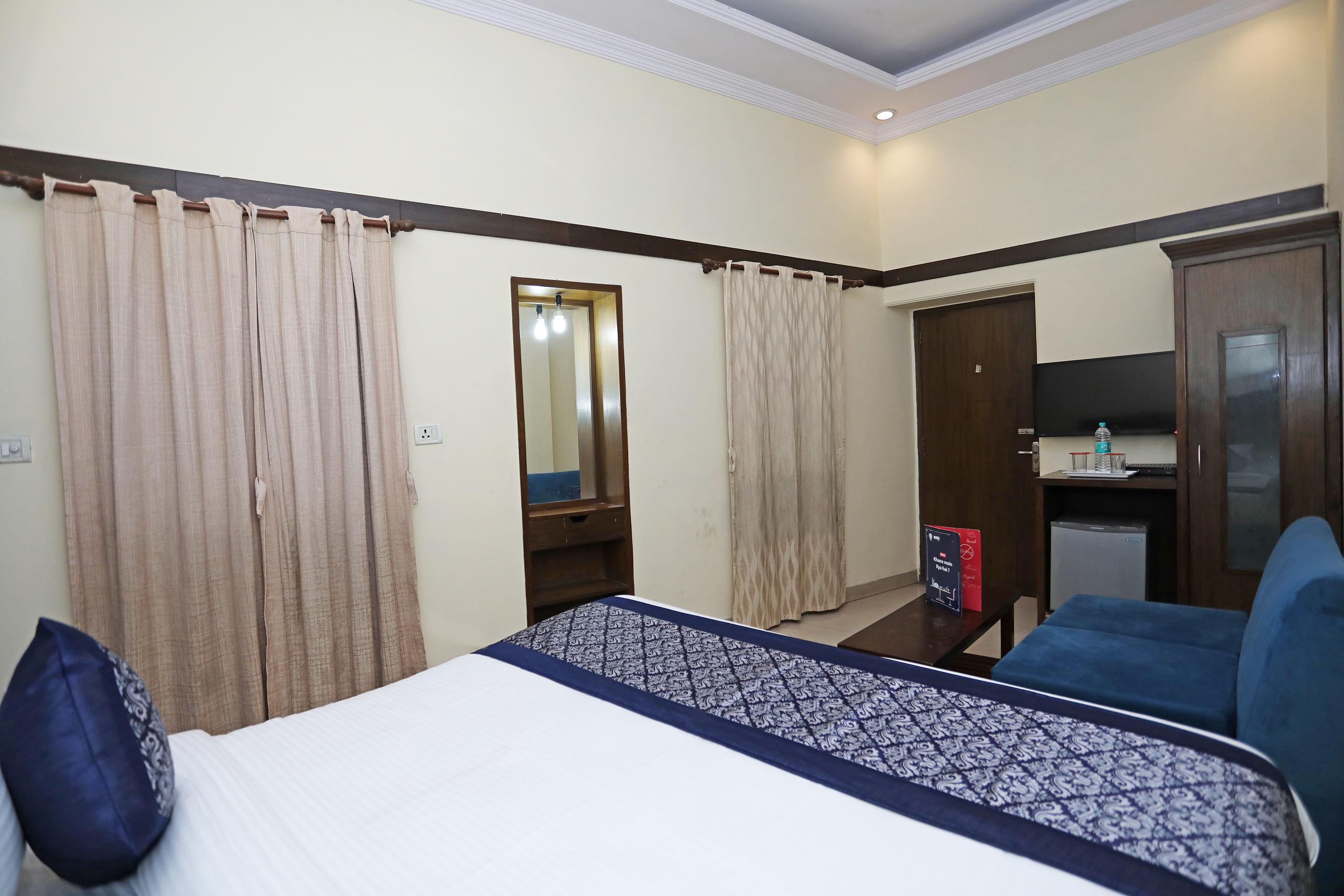 Capital O 10750 Hotel Vivek New Delhi Exterior photo