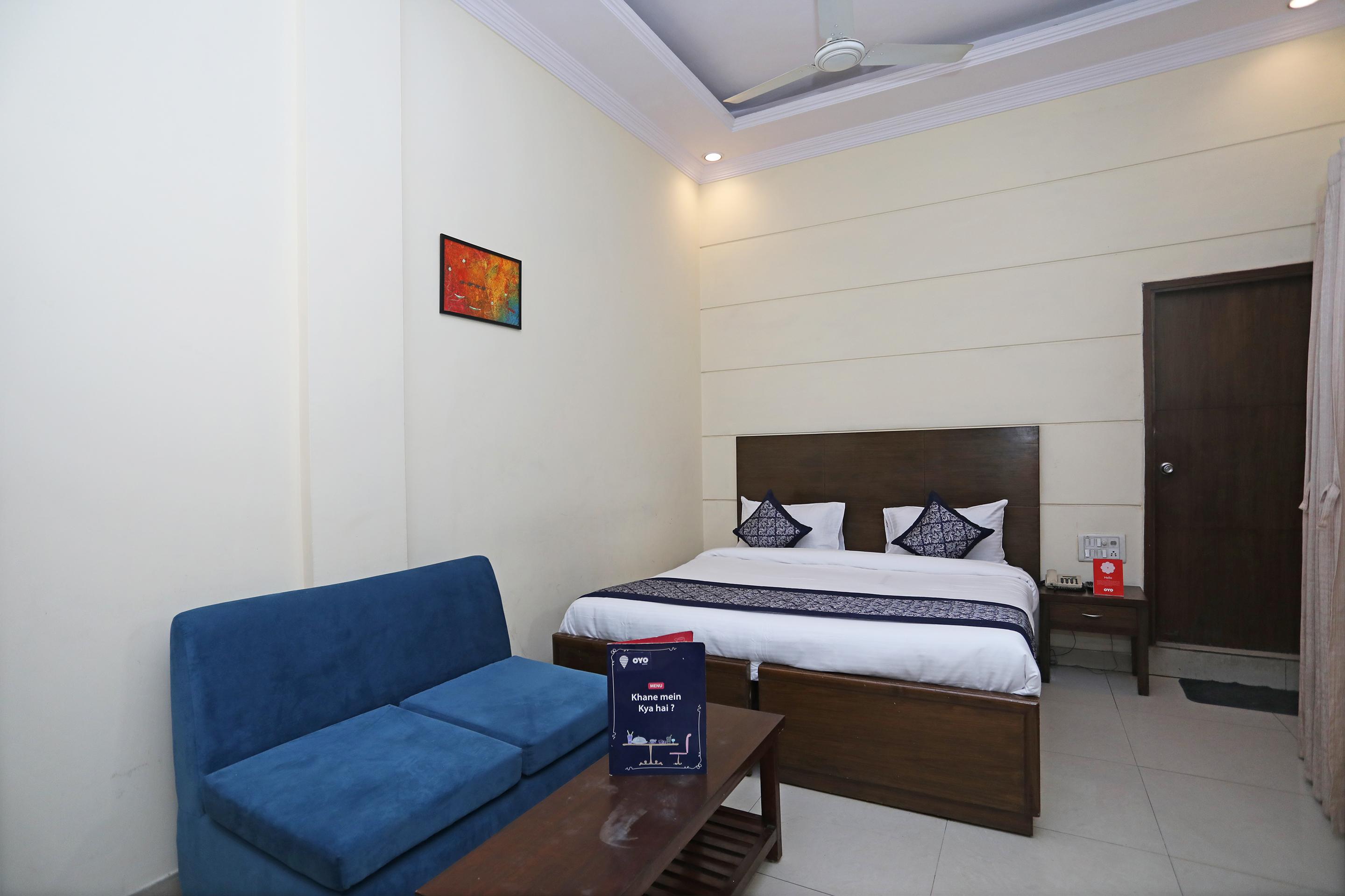 Capital O 10750 Hotel Vivek New Delhi Exterior photo